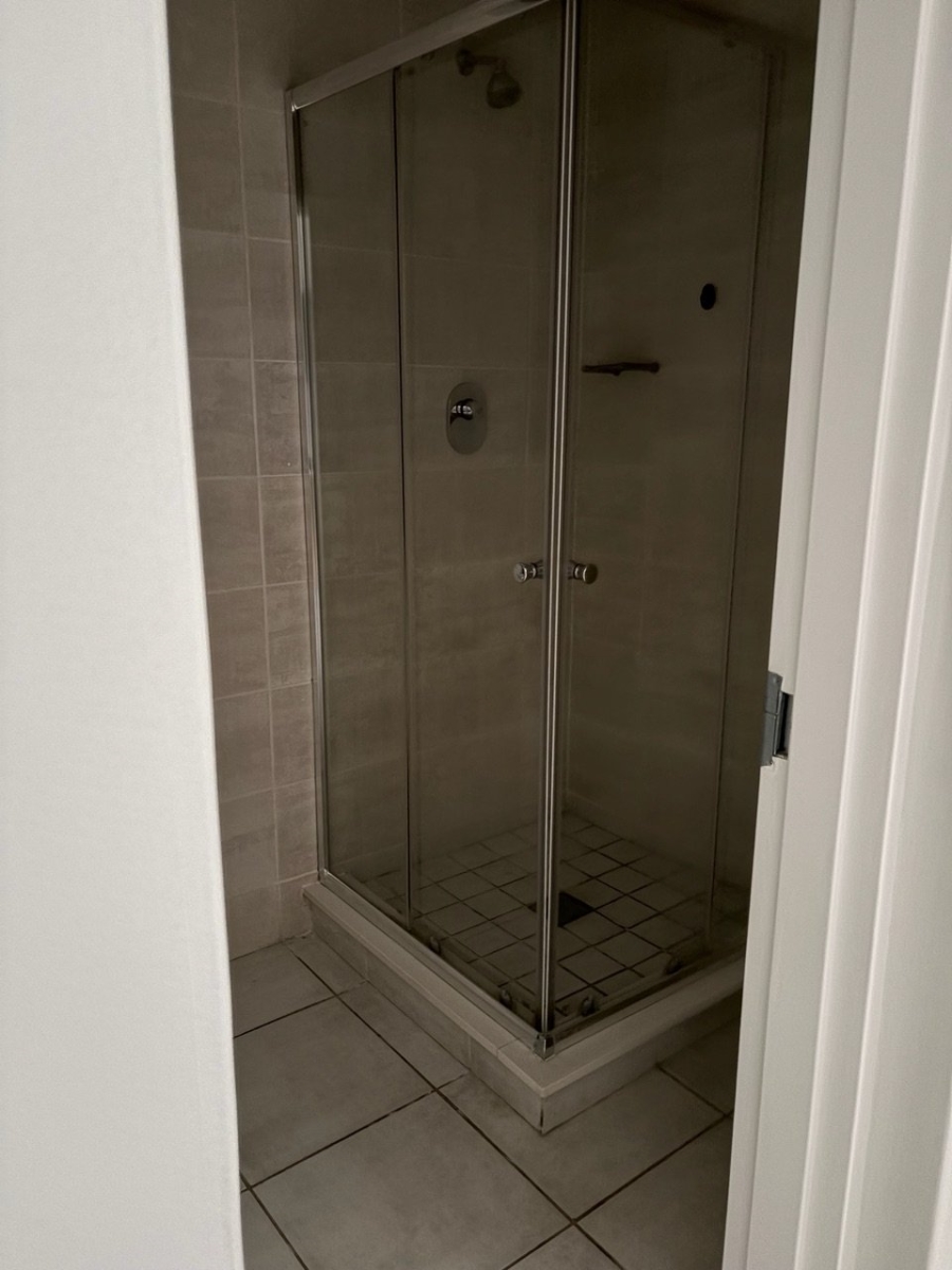To Let 1 Bedroom Property for Rent in Alexandra Gauteng