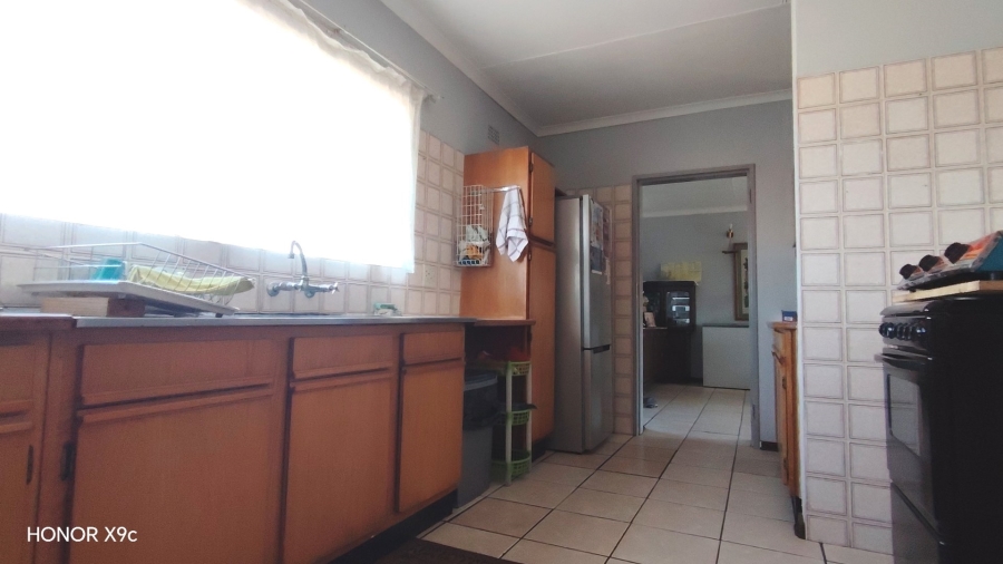 3 Bedroom Property for Sale in Three Rivers Proper Gauteng