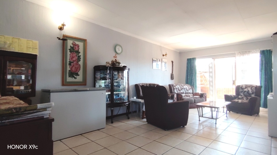 3 Bedroom Property for Sale in Three Rivers Proper Gauteng
