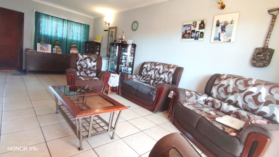 3 Bedroom Property for Sale in Three Rivers Proper Gauteng
