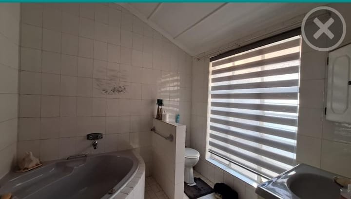 3 Bedroom Property for Sale in Petersfield Gauteng