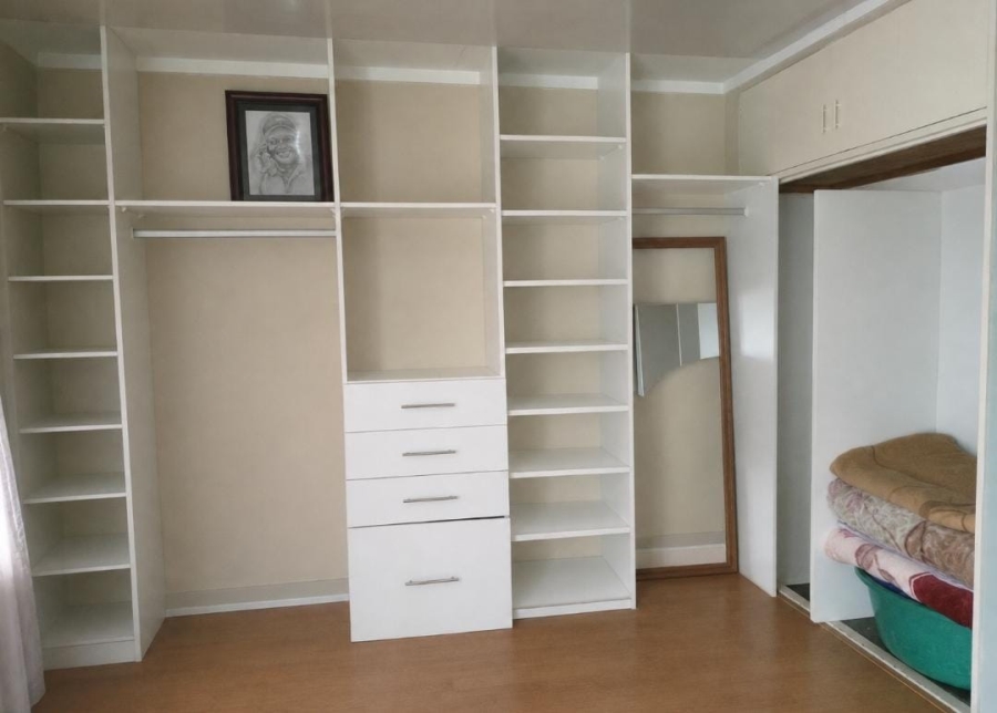  Bedroom Property for Sale in West Park Gauteng