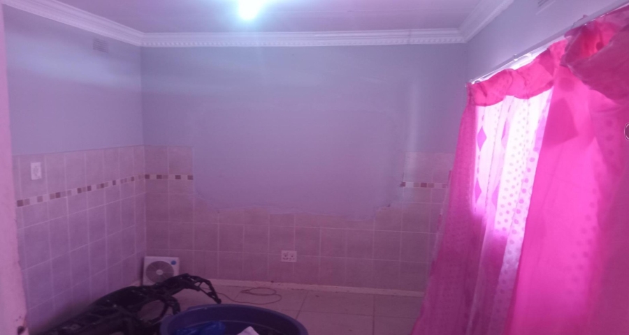  Bedroom Property for Sale in West Park Gauteng