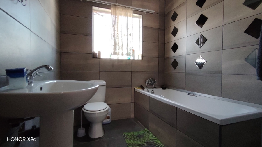 Commercial Property for Sale in Buyscelia Gauteng