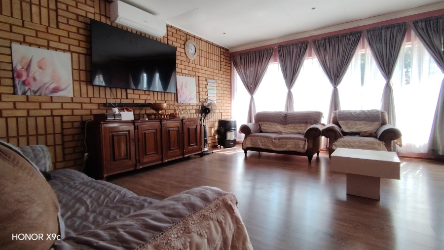 Commercial Property for Sale in Buyscelia Gauteng