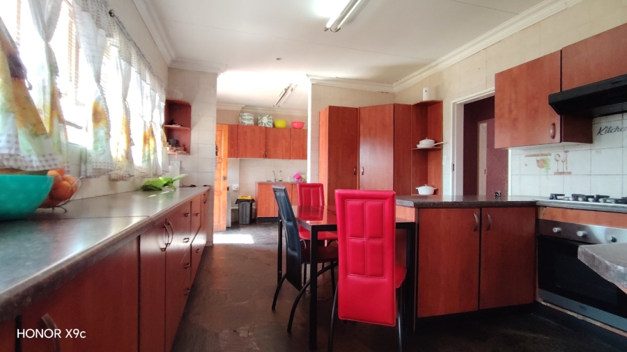 Commercial Property for Sale in Buyscelia Gauteng