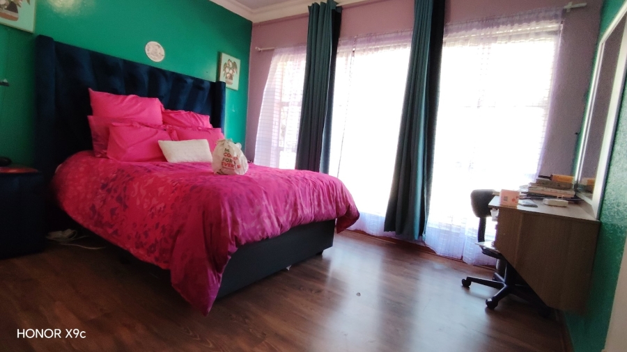 Commercial Property for Sale in Buyscelia Gauteng