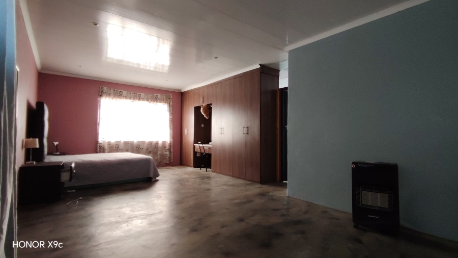 Commercial Property for Sale in Buyscelia Gauteng