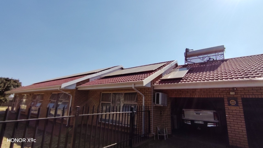 Commercial Property for Sale in Buyscelia Gauteng