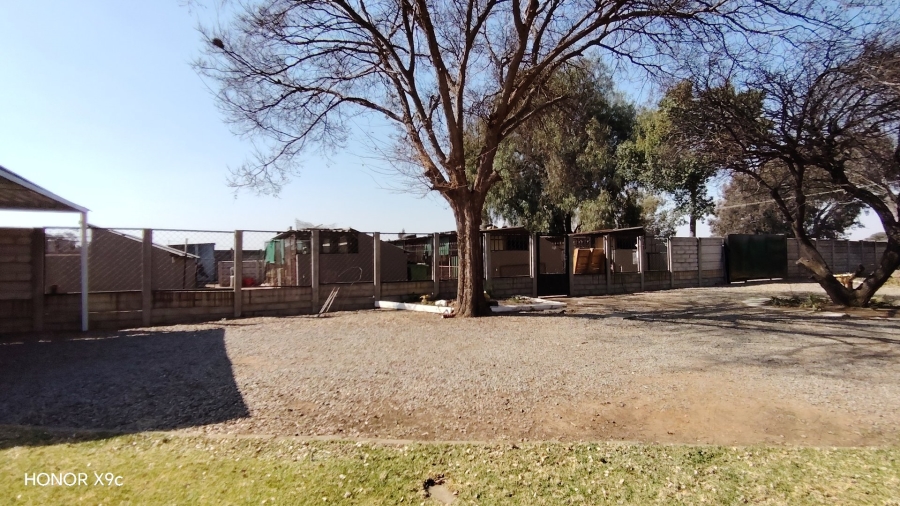 Commercial Property for Sale in Buyscelia Gauteng