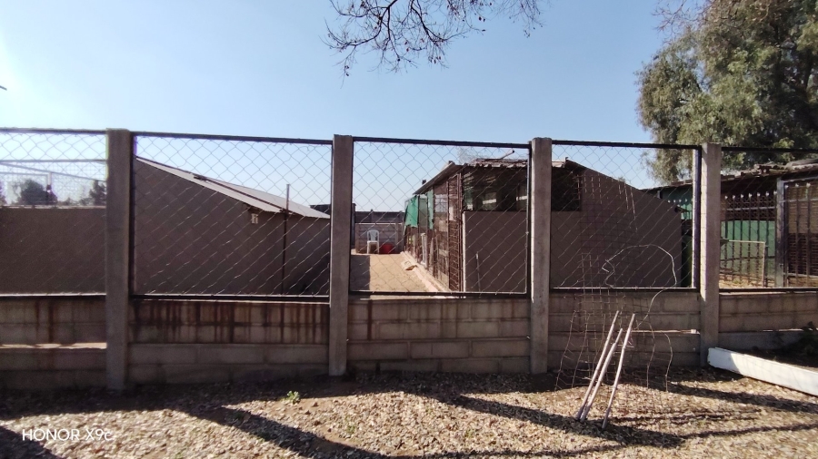 Commercial Property for Sale in Buyscelia Gauteng