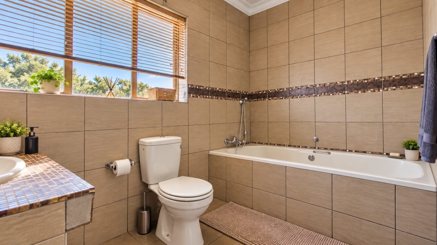 4 Bedroom Property for Sale in Buyscelia Gauteng