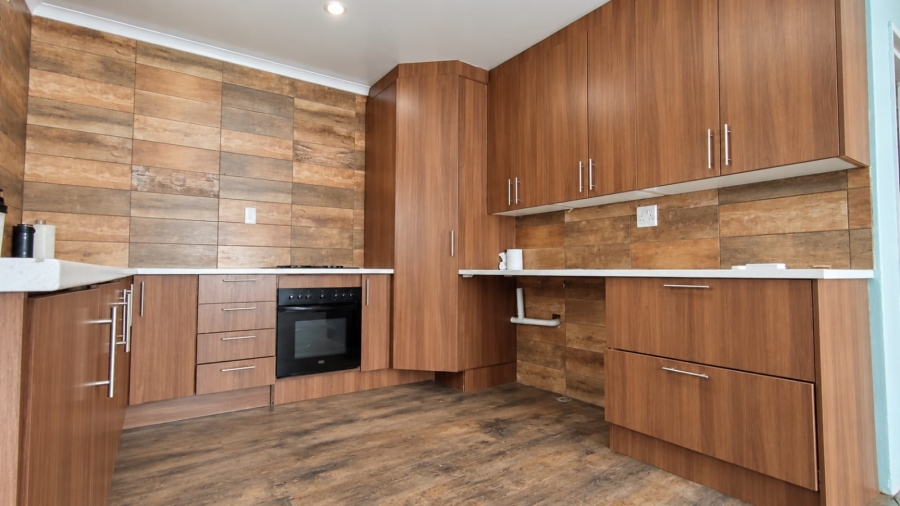 4 Bedroom Property for Sale in Buyscelia Gauteng