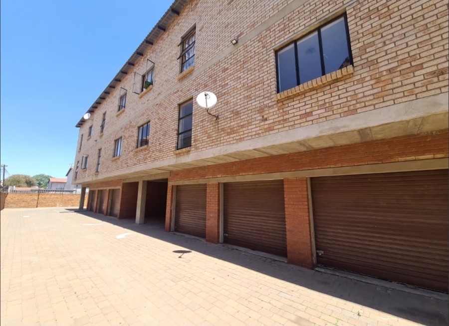 To Let 2 Bedroom Property for Rent in Kempton Park Central Gauteng