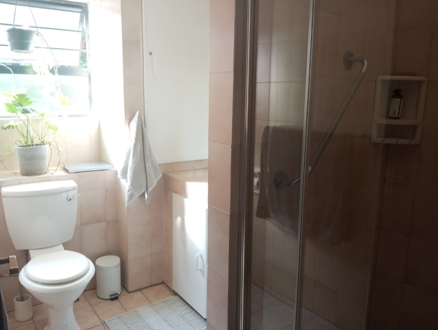 To Let 2 Bedroom Property for Rent in Victory Park Gauteng