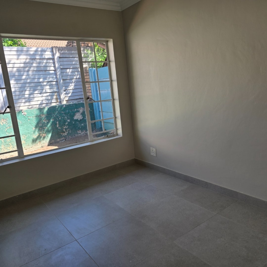 2 Bedroom Property for Sale in Garsfontein Gauteng