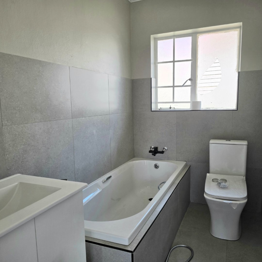 2 Bedroom Property for Sale in Garsfontein Gauteng