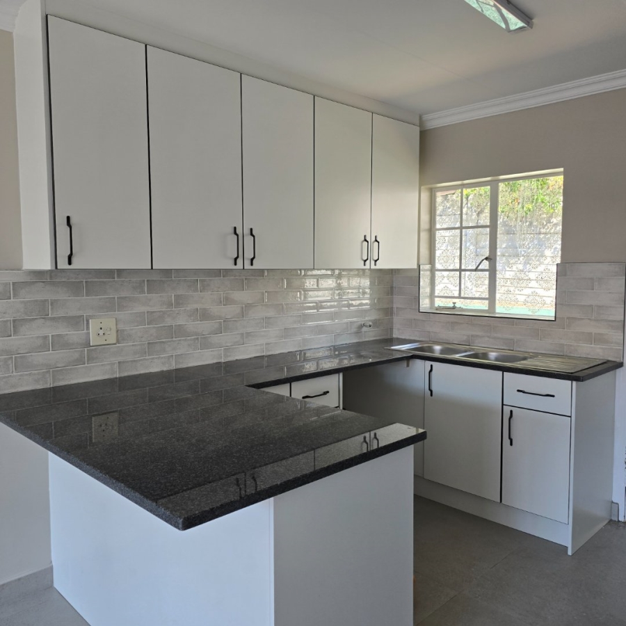 2 Bedroom Property for Sale in Garsfontein Gauteng
