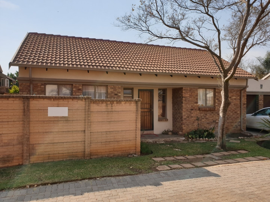 2 Bedroom Property for Sale in Equestria Gauteng