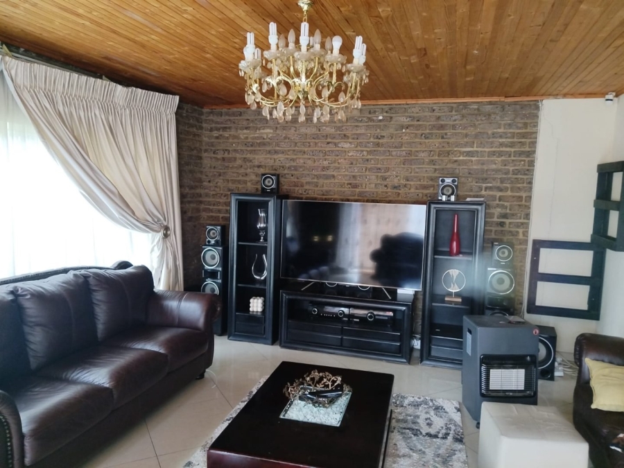 3 Bedroom Property for Sale in Mindalore Gauteng