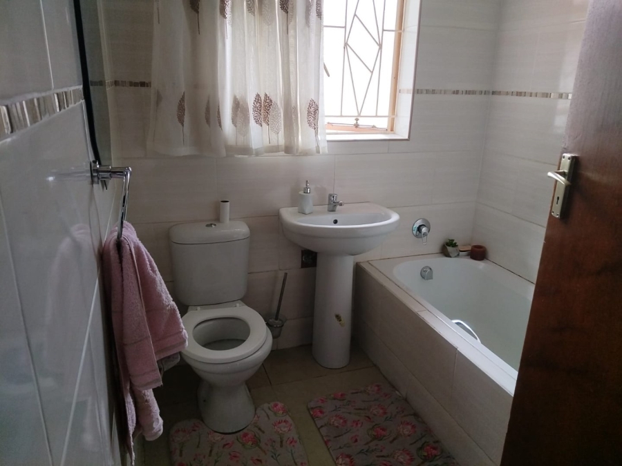 3 Bedroom Property for Sale in Mindalore Gauteng