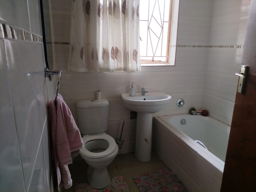 3 Bedroom Property for Sale in Mindalore Gauteng