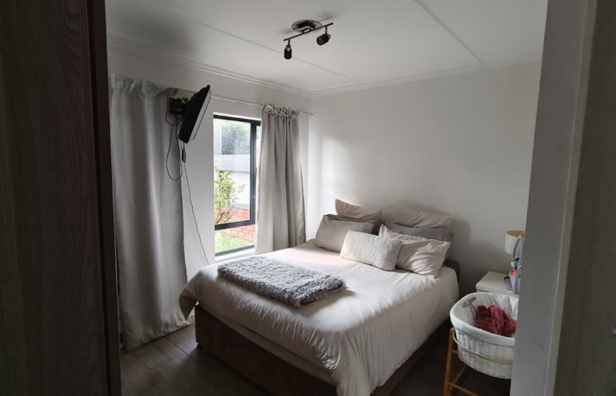 3 Bedroom Property for Sale in Sebenza Gauteng
