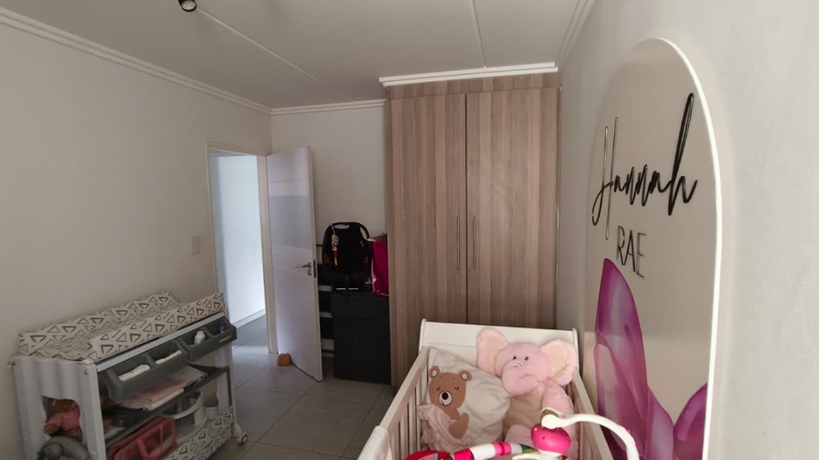 3 Bedroom Property for Sale in Sebenza Gauteng