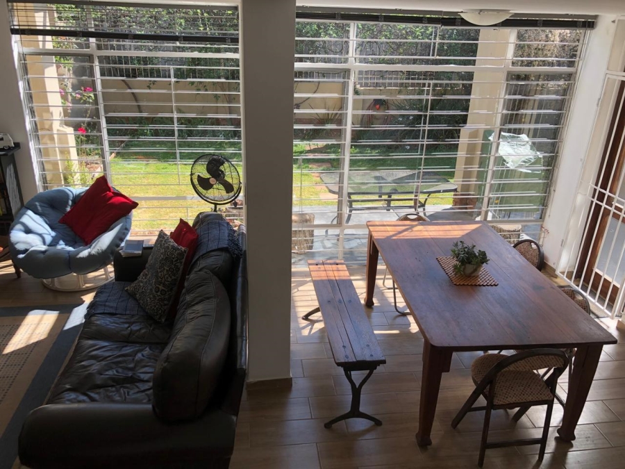 To Let  Bedroom Property for Rent in Murrayfield Gauteng