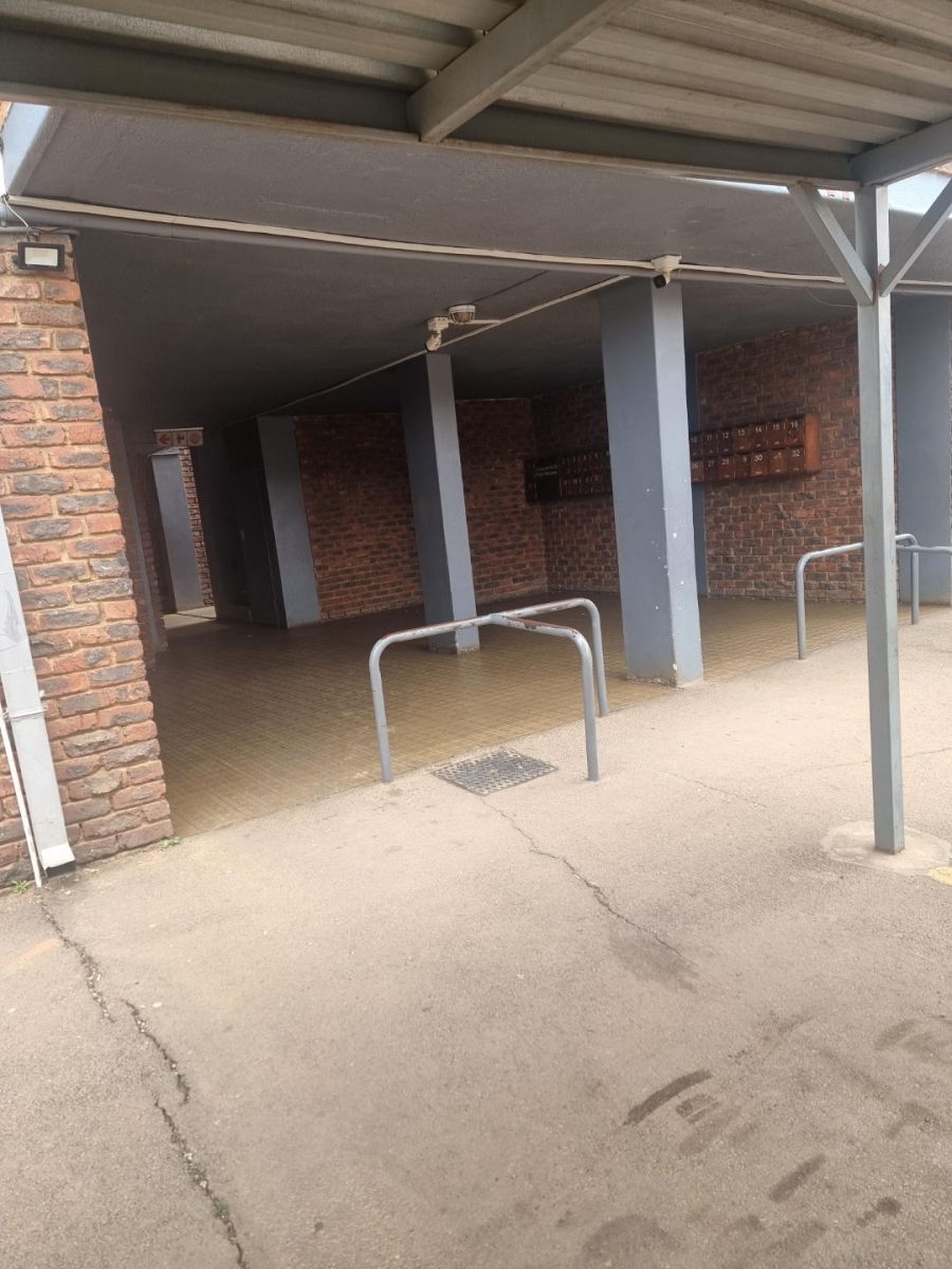 To Let 1 Bedroom Property for Rent in Daspoort Gauteng