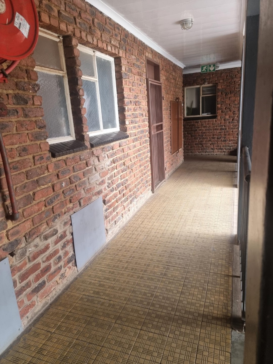To Let 1 Bedroom Property for Rent in Daspoort Gauteng