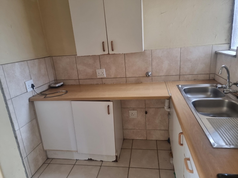 To Let 1 Bedroom Property for Rent in Daspoort Gauteng