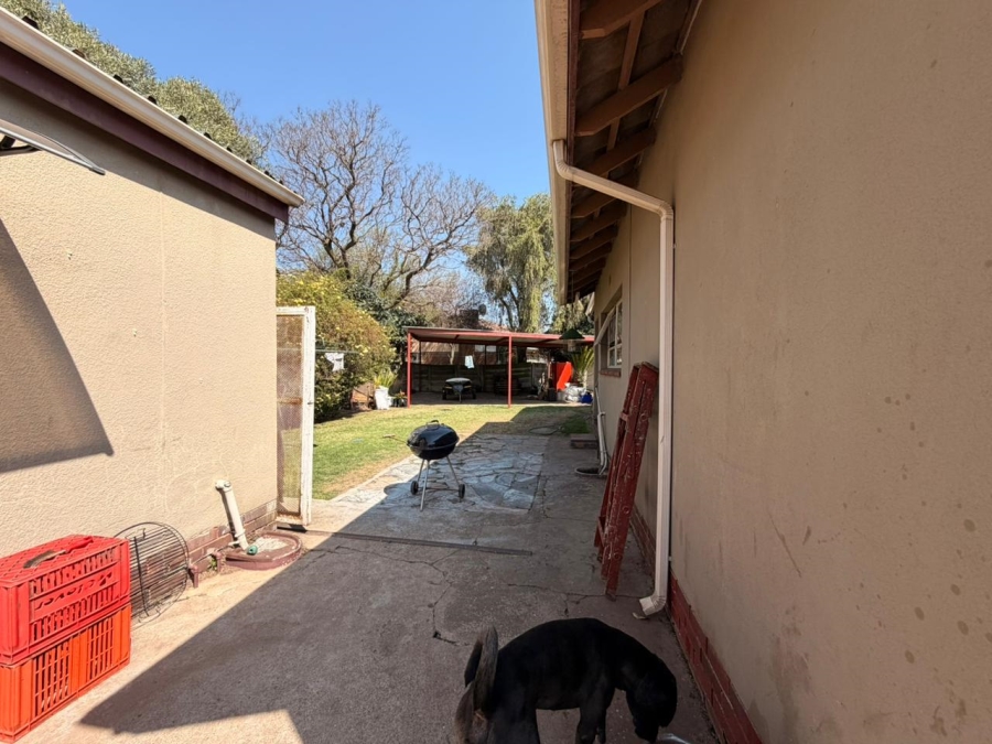 3 Bedroom Property for Sale in Selcourt Gauteng