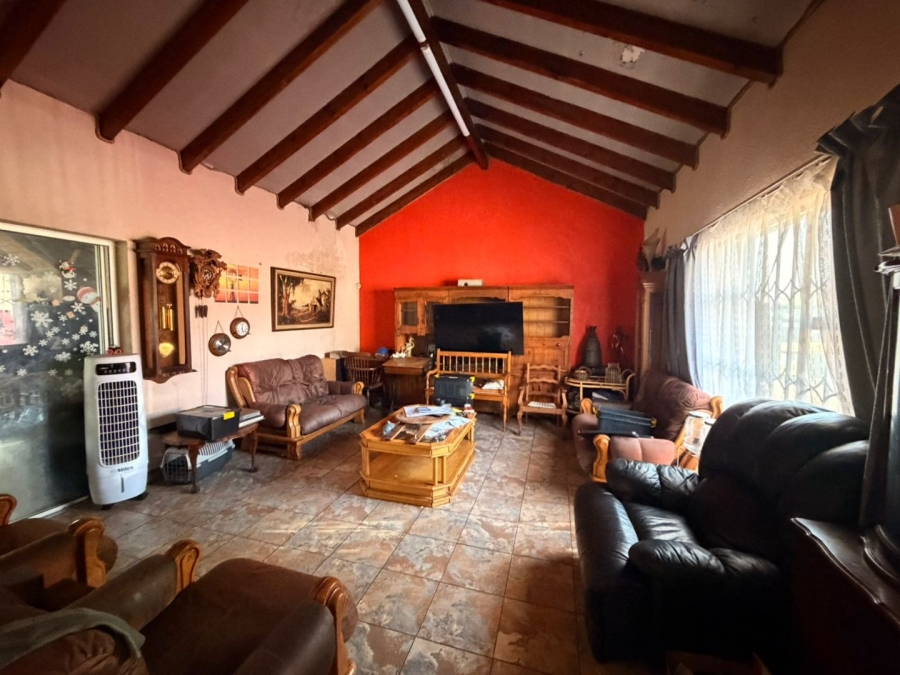 3 Bedroom Property for Sale in Selcourt Gauteng