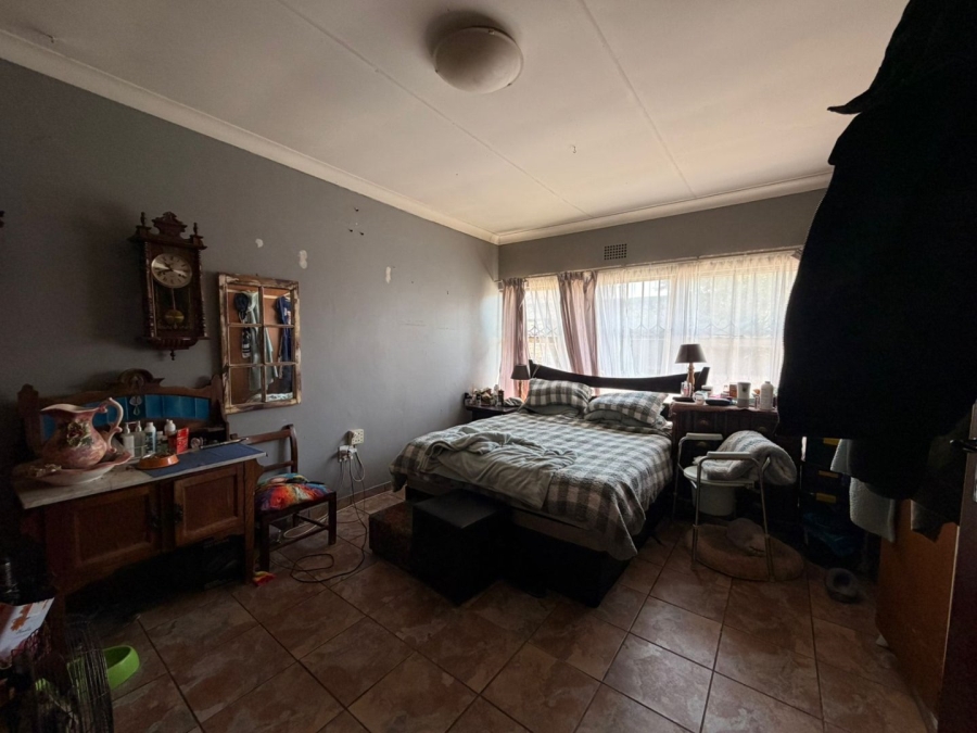 3 Bedroom Property for Sale in Selcourt Gauteng