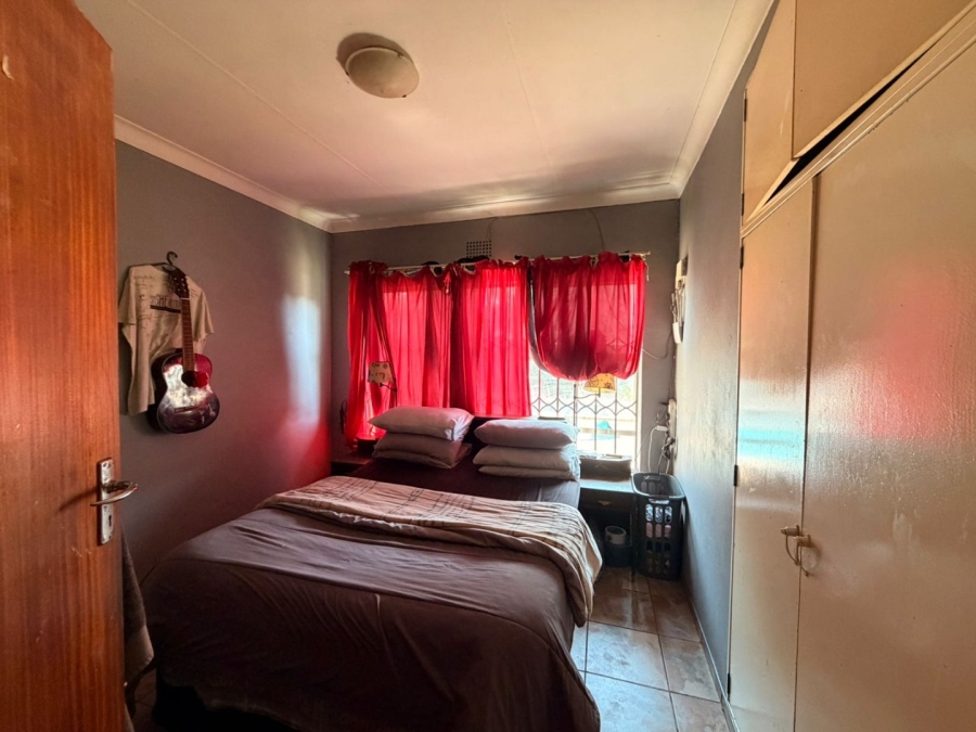 3 Bedroom Property for Sale in Selcourt Gauteng