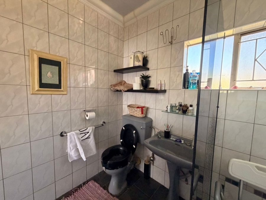 3 Bedroom Property for Sale in Selcourt Gauteng