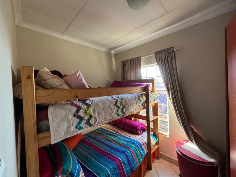 2 Bedroom Property for Sale in Kirkney Gauteng