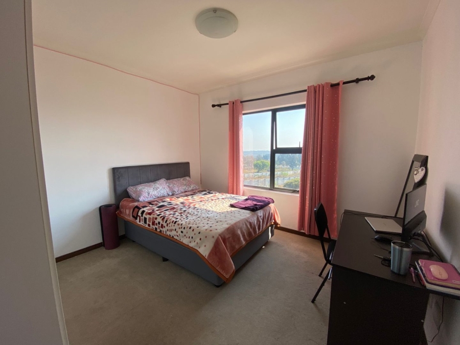 2 Bedroom Property for Sale in Erand Gardens Gauteng