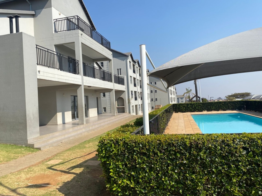 2 Bedroom Property for Sale in Erand Gardens Gauteng
