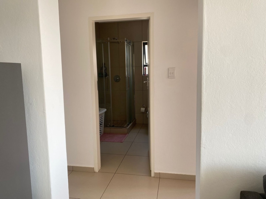 2 Bedroom Property for Sale in Erand Gardens Gauteng