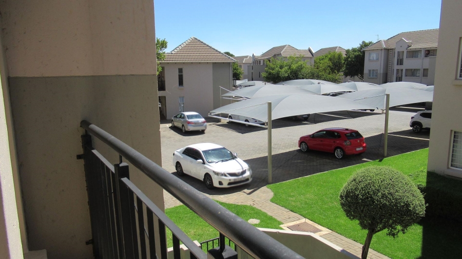 2 Bedroom Property for Sale in Klippoortje Gauteng