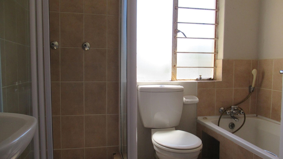 2 Bedroom Property for Sale in Klippoortje Gauteng