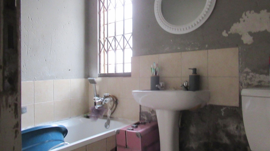 1 Bedroom Property for Sale in Klippoortje Gauteng