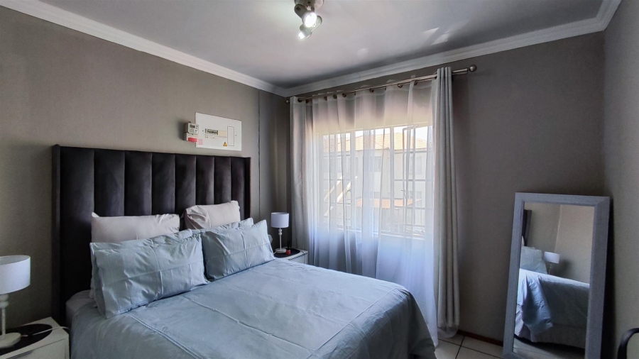 2 Bedroom Property for Sale in Elspark Gauteng