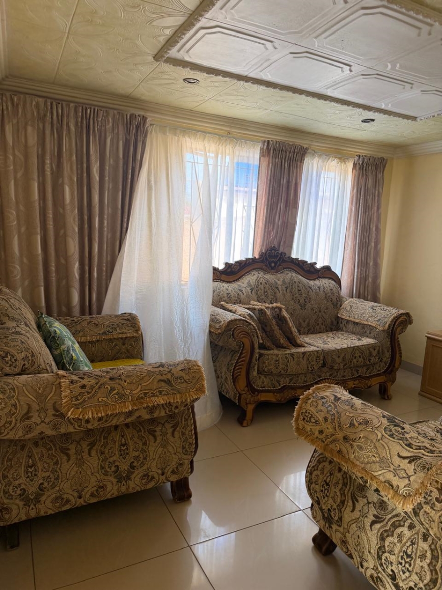 2 Bedroom Property for Sale in Tembisa Central Gauteng