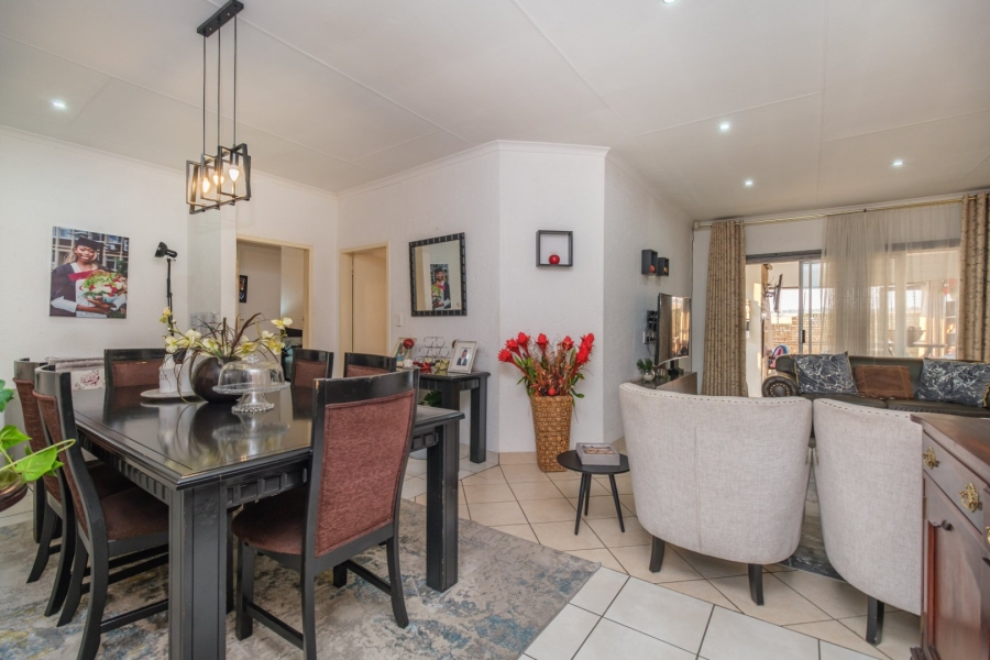 3 Bedroom Property for Sale in Noordwyk Gauteng