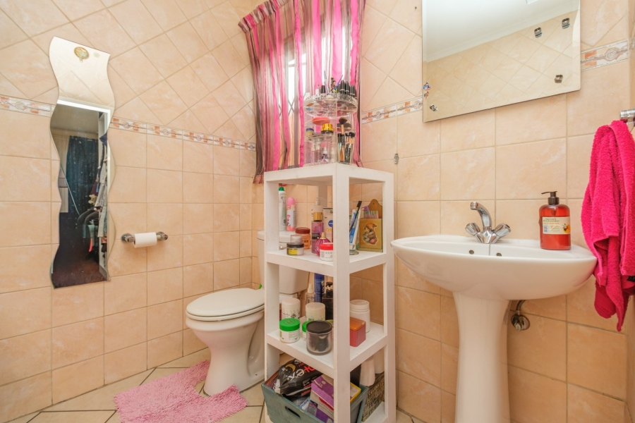 3 Bedroom Property for Sale in Noordwyk Gauteng