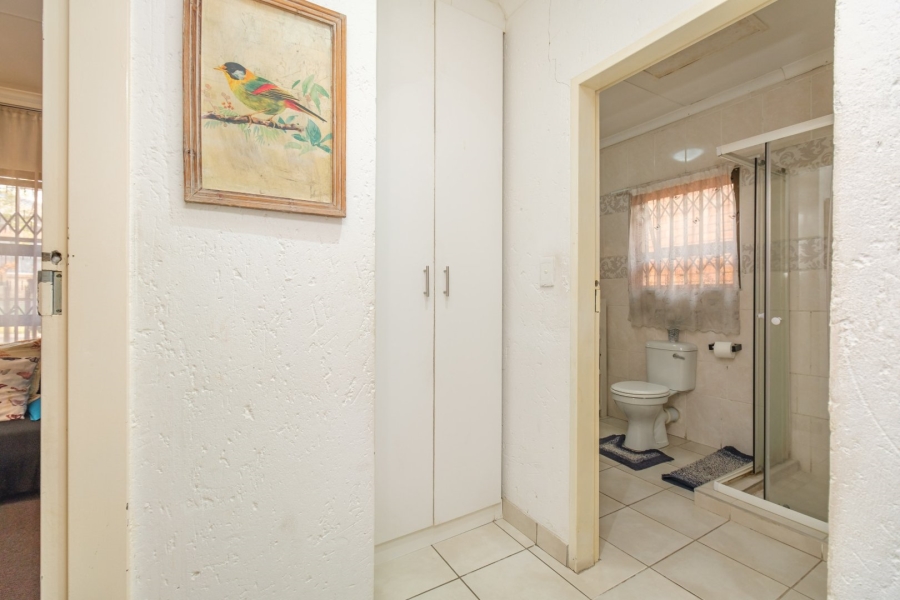 3 Bedroom Property for Sale in Noordwyk Gauteng