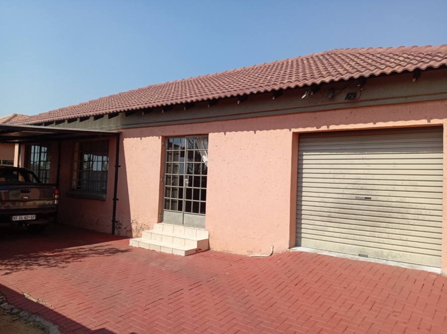 2 Bedroom Property for Sale in Cultura Park Gauteng